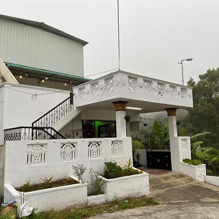 Hummingbirds Inn Yercaud Exterior photo